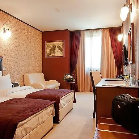 Western Bristol Hotel 4*