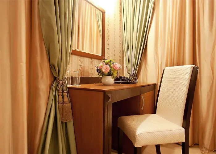 Western Bristol 4* Sofia