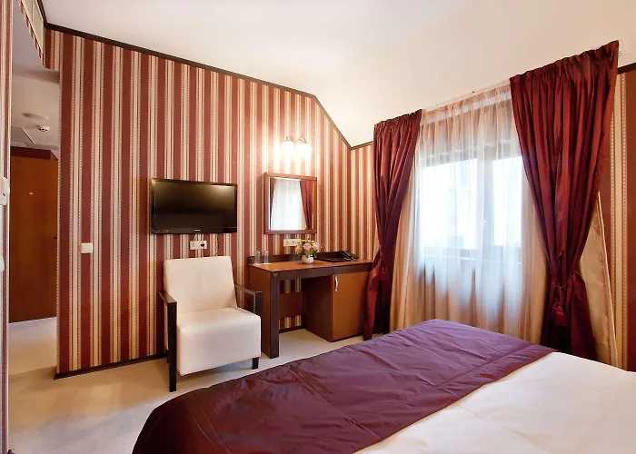 Western Bristol Hotel 4*