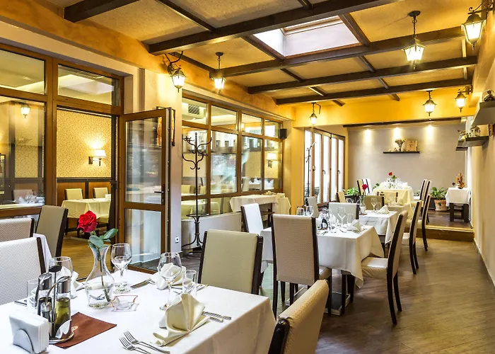 Western Bristol 4* Sofie